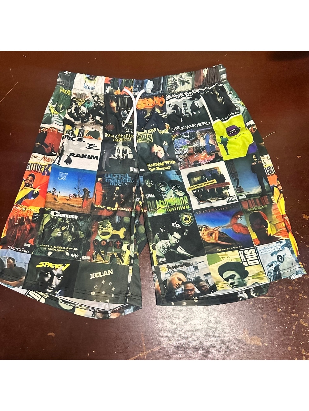 Early 90s hip-hop album collage Lightweight, Shorts XL